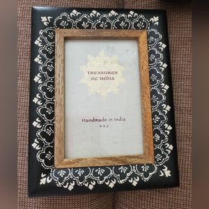 Treasures of India Photo Frame. Hand painted.
